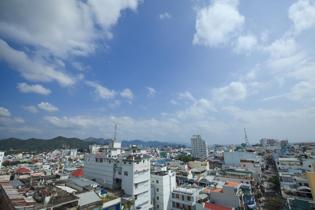 Den Long Do Hotel Nha Trang Luaran gambar