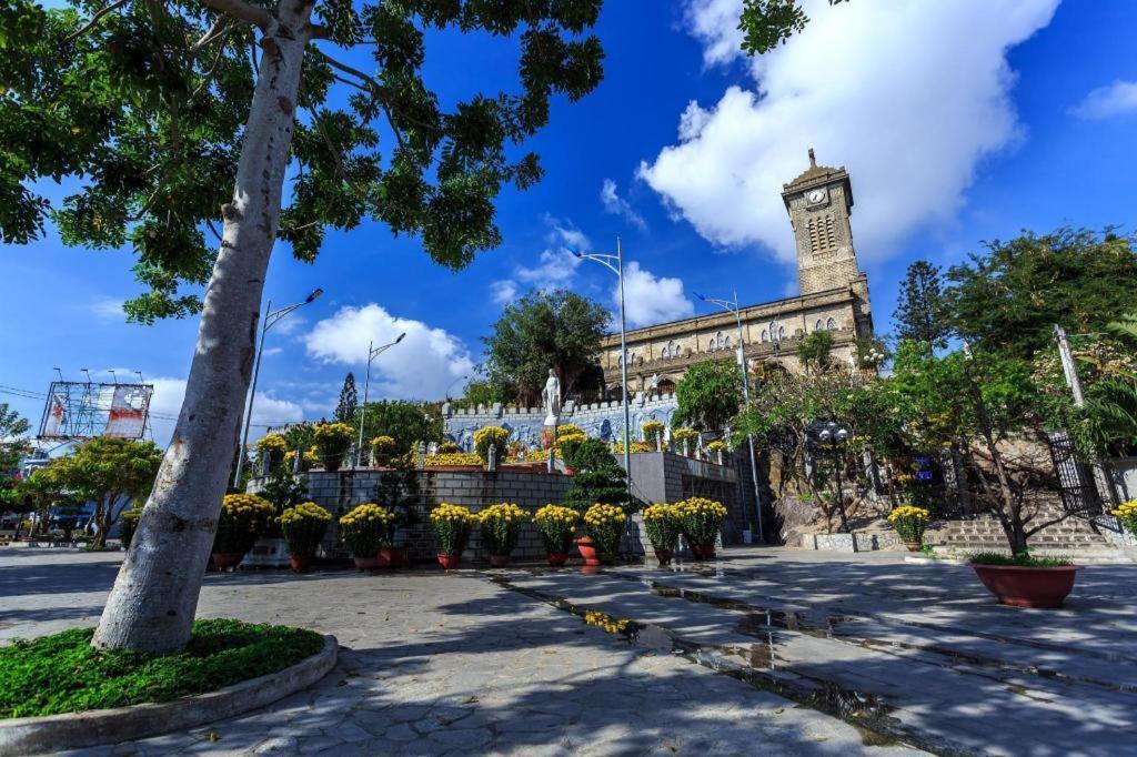 Den Long Do Hotel Nha Trang Luaran gambar