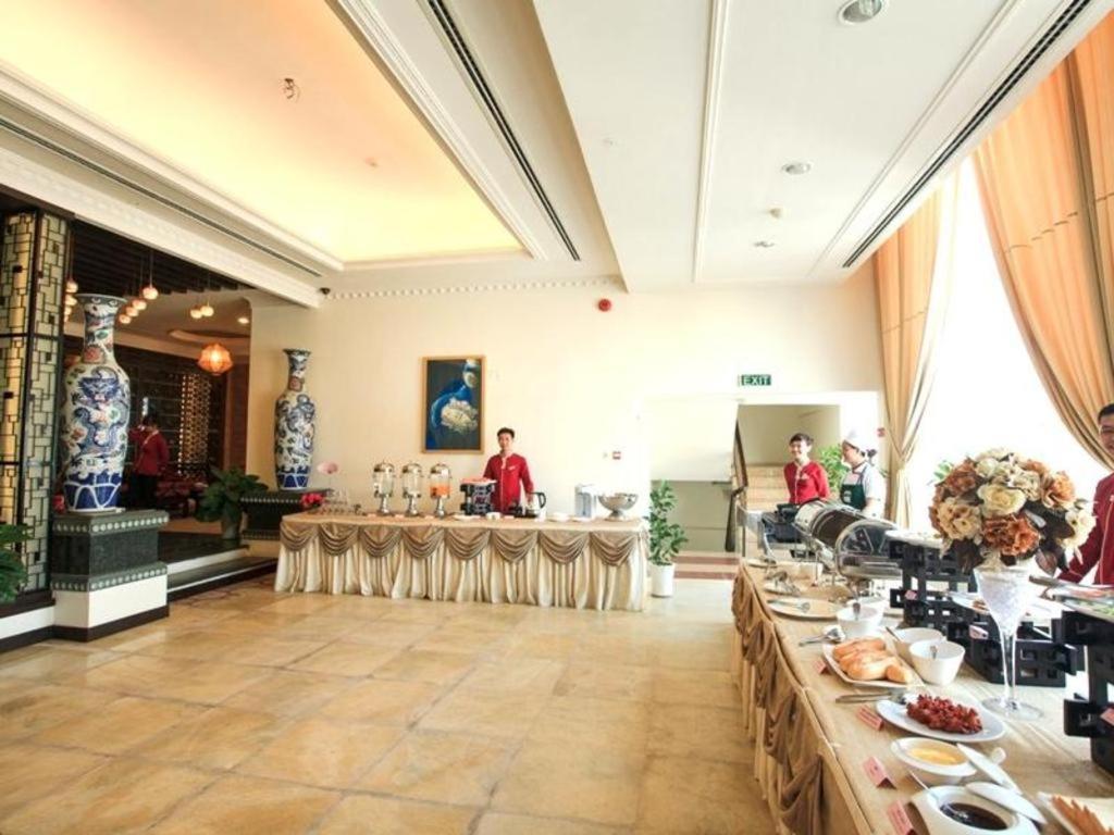 Den Long Do Hotel Nha Trang Luaran gambar
