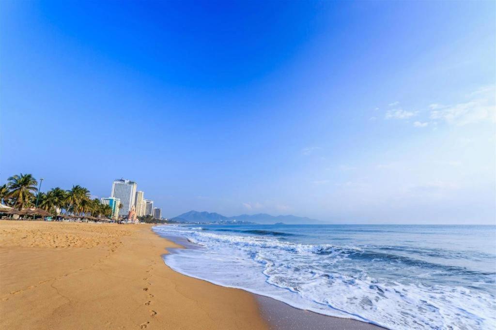 Den Long Do Hotel Nha Trang Luaran gambar