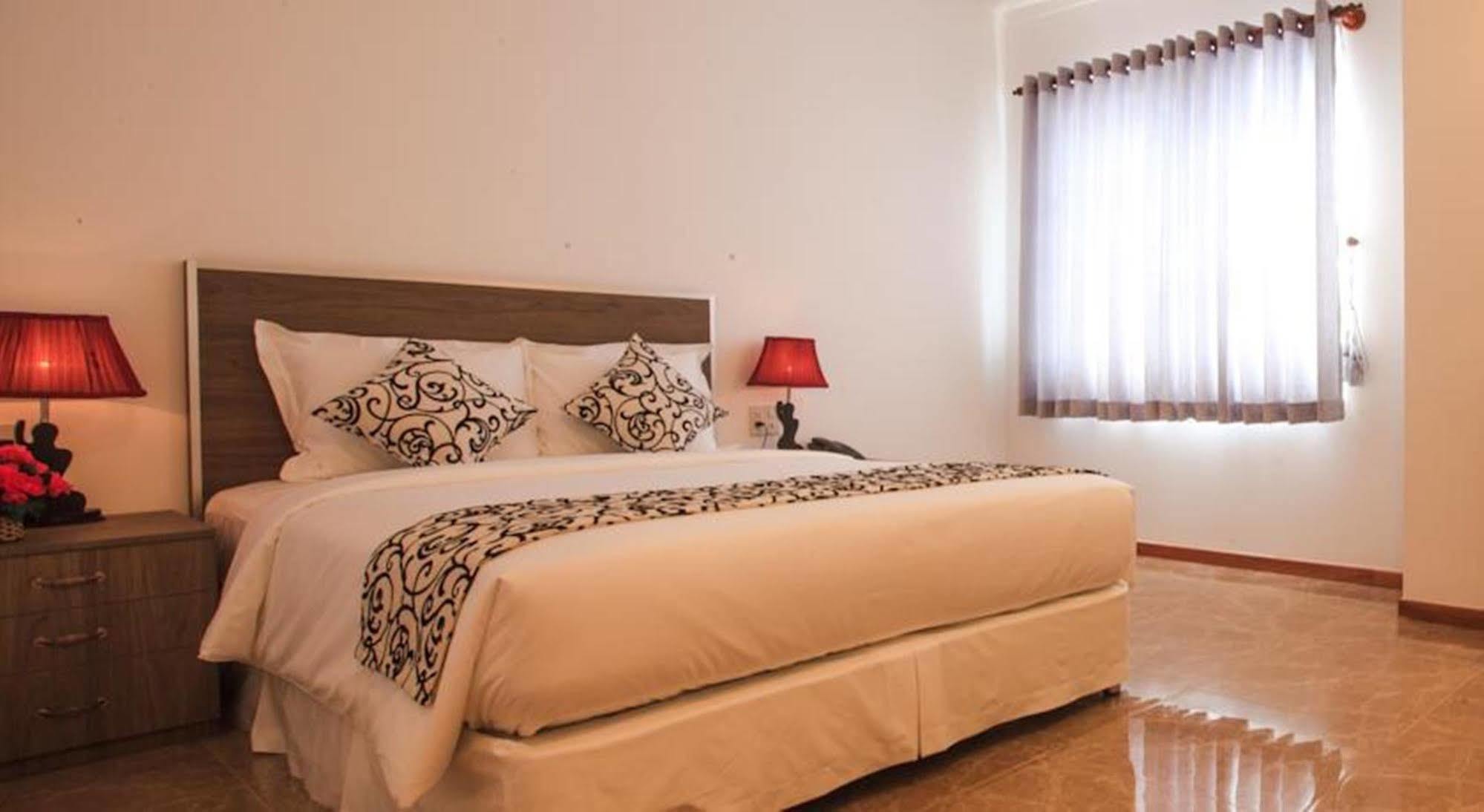 Den Long Do Hotel Nha Trang Luaran gambar